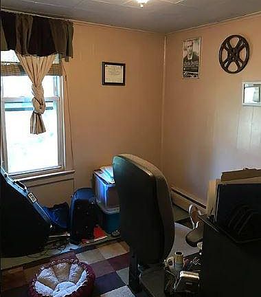 3rd image of 249 Henry St