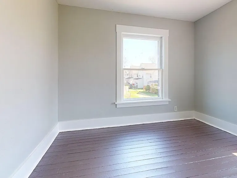 1117 Arlington Ave SW — Photo 8