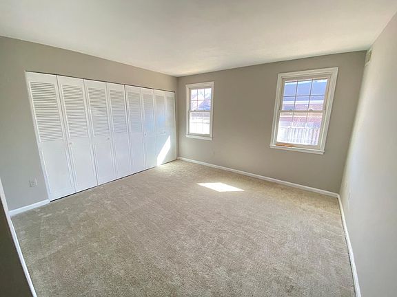 4th image of 736 Quince Orchard Blvd APT 102