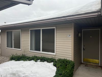 5327 Gray Rd APT 17, Traverse City, MI, 49684