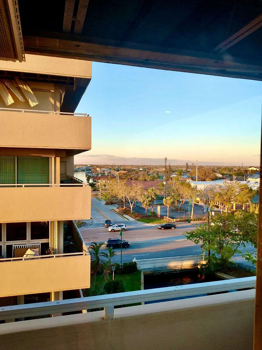 Building Photo - 4807 Sunset Ct #505