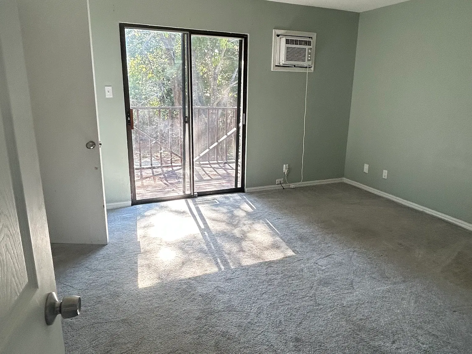 2 bed, 1.5 bath, 1000 sqft, $925 — Photo 4