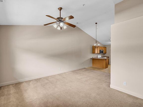 3rd image of 700 N Main St Unit E6