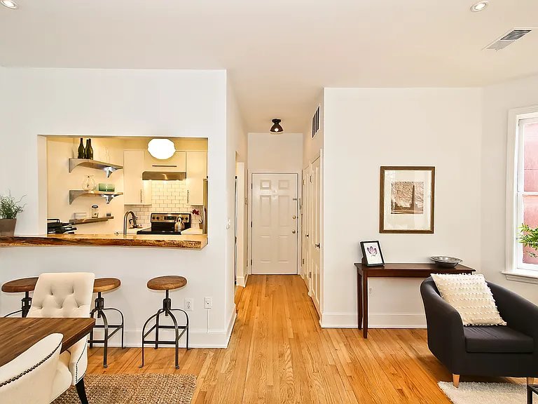 24 Logan Cir NW #6 — Photo 10