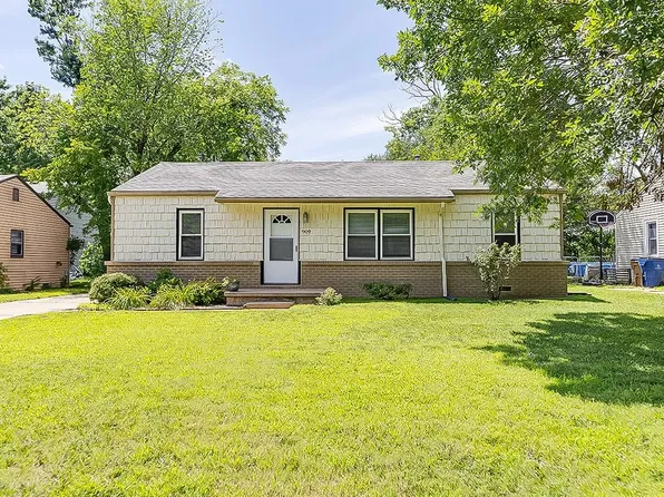 909 N Kokomo Ave, Derby, KS 67037
