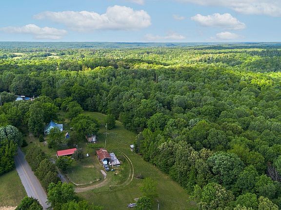 2nd image of 391 Gunson Ridge Rd