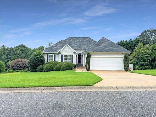 440 Wood Ln, Athens, GA 30605