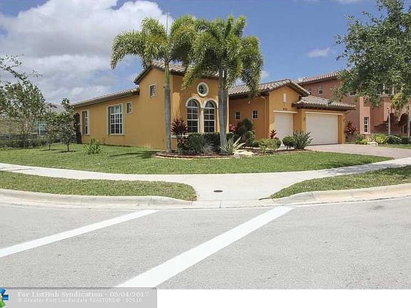 3rd image of 8288 NW 122nd Ln