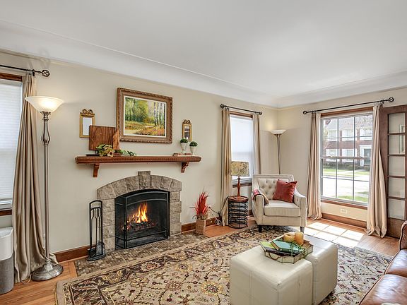 4th image of 23020 Lodge Ln