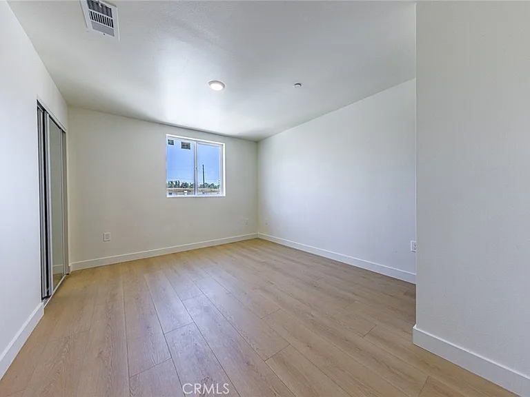 1654 Murchison St — Photo 15