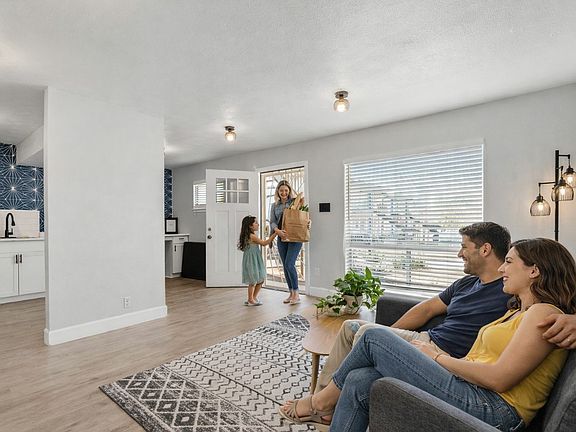 5th image of 2903 Hillcrest Dr #29