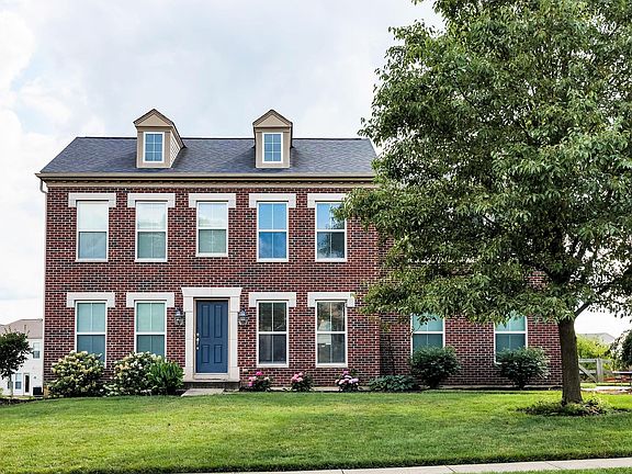 2nd image of 1365 Meadow Breeze Ln
