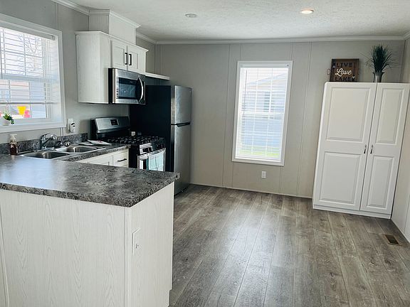Kitchen 2