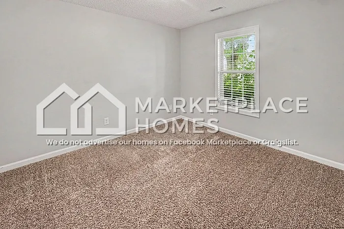 225 Falcon Ridge Dr — Photo 12