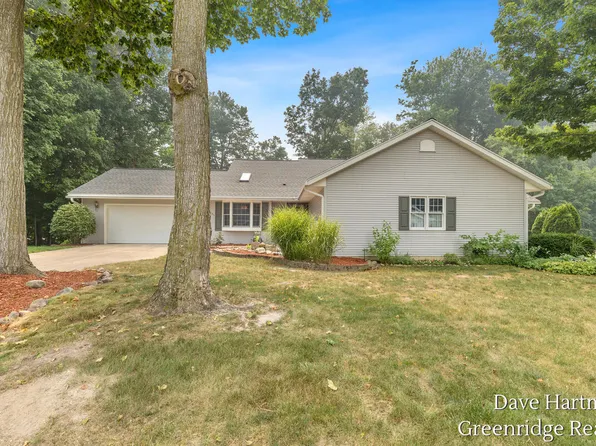 6731 Beechwood Dr, Saranac, MI 48881