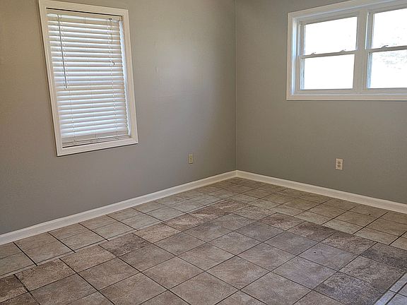 2nd image of 5921 Caroline Dr