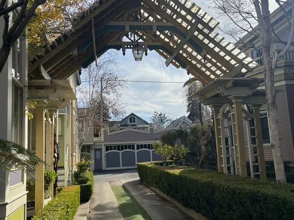 235 Walnut Ave APT A, Santa Cruz, CA 95060