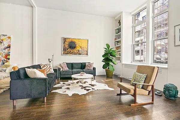 Sold by Compass | media 9