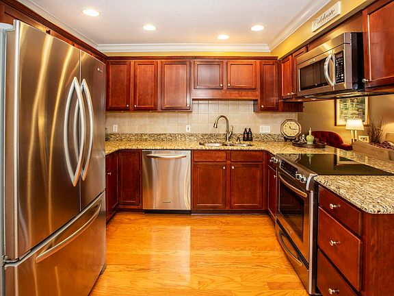3rd image of 8616 Lawnpark Dr