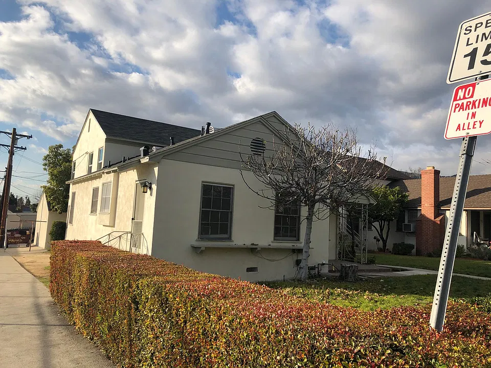 811 N Verdugo Rd