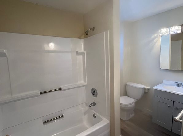 40 E Water St APT 2