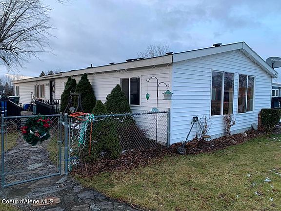 3rd image of 2601 N Sharon Dr