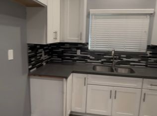 10045 Keswick St, Sun Valley, CA 91352