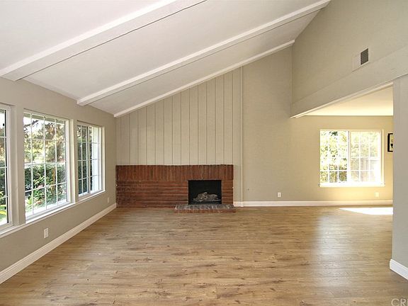 3rd image of 28831 Timberlane St