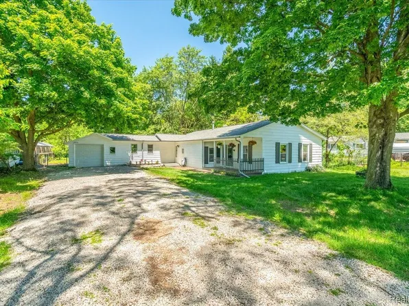 40036 E Huron River Dr, Van Buren Township, MI 48111
