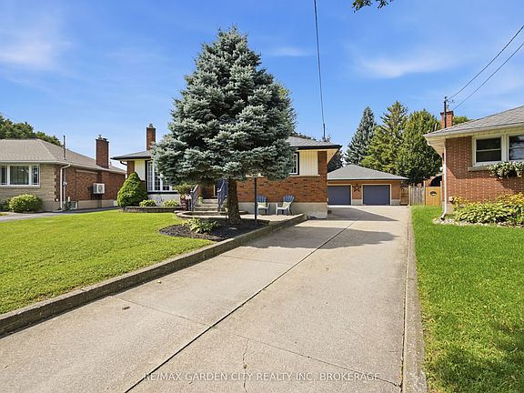 4th image of 4993 Rendall Cres