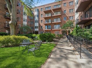 1501 Oak Ave APT 102, Evanston, IL 60201