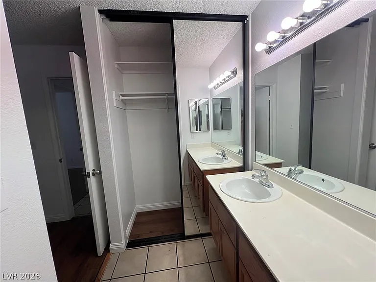 4348 Apex Dr — Photo 21