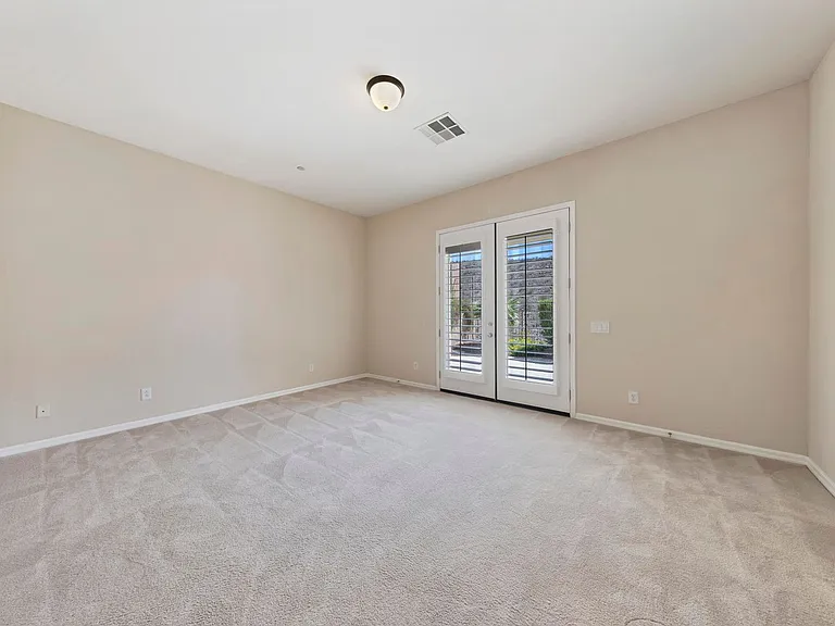 53 Stonemark Dr — Photo 32