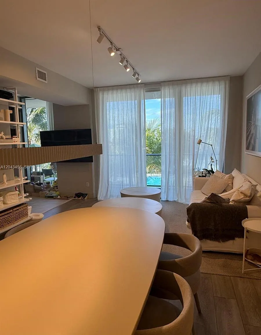 Aventura Parksquare Resid — Photo 1