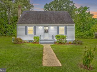 11 Luke Dr, Pasadena, MD 21122