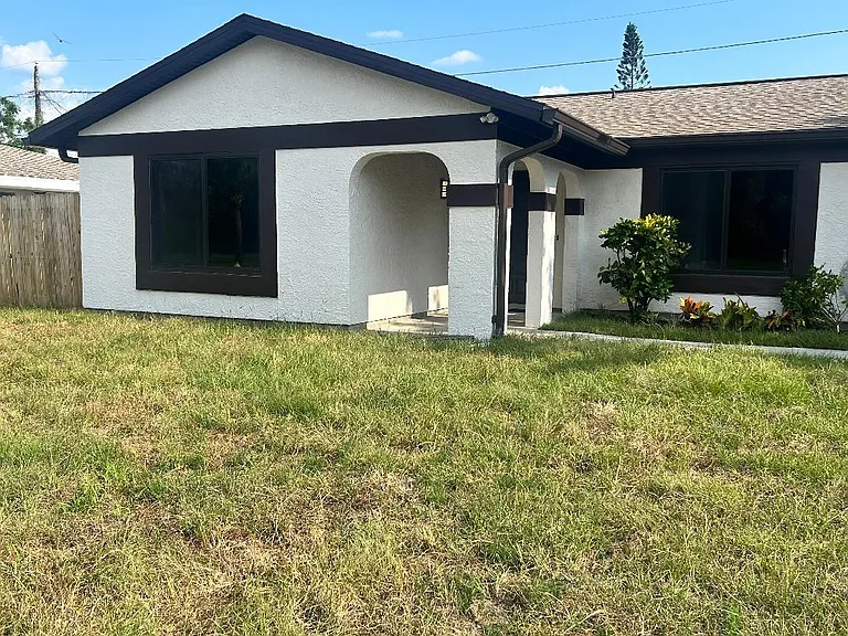 1458 Port Malabar Blvd NE — Photo 1