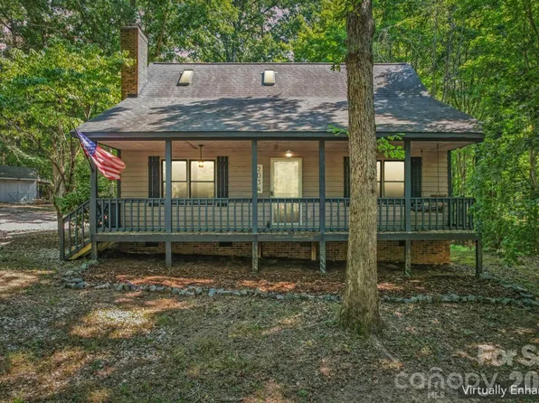 2034 Fairhill Cir, Rock Hill, SC 29732