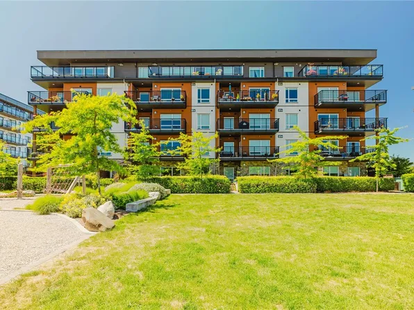 2500 Hackett Cres #501, Central Saanich, BC V8M 2B9