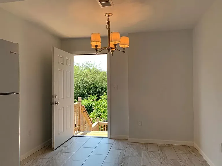 107 Winslow Pl #2 — Photo 10