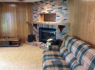 330 W Oak Ln, Decatur, IL 62526