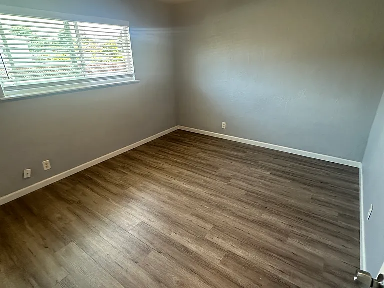Country Garden Apartments — Photo 6