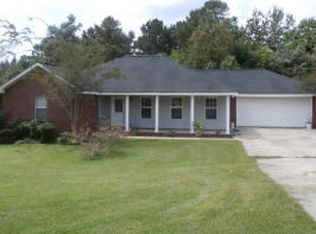 29 Southdown Rd, Sumrall, MS 39482