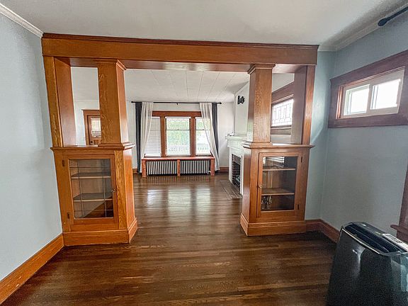 4th image of 568 Linden Ave APT 1