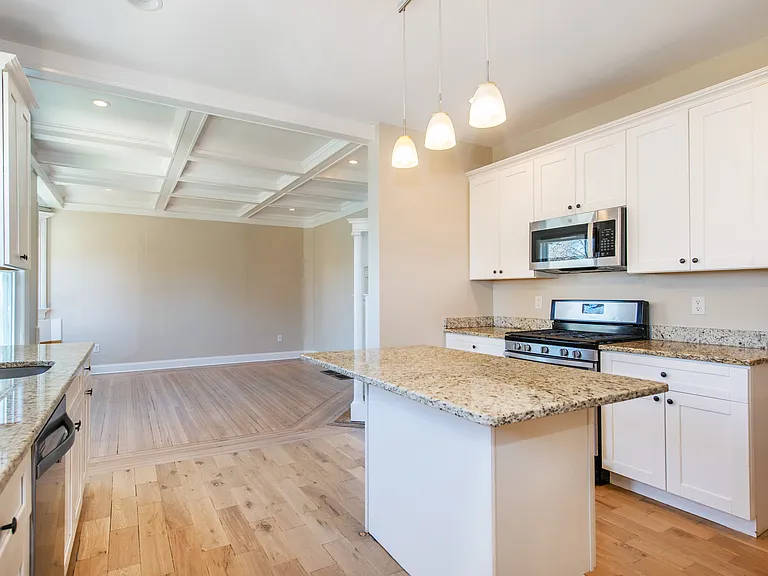 302 Springfield Ave — Photo 10