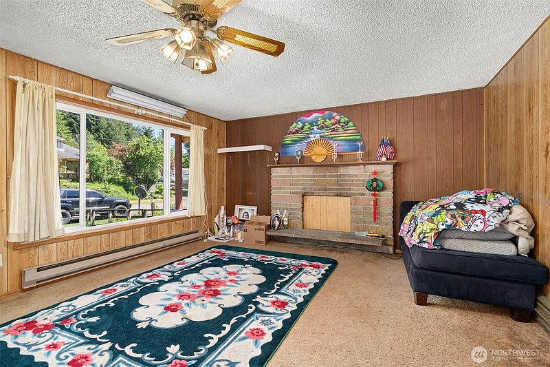 4th image of 1334 Larch Street