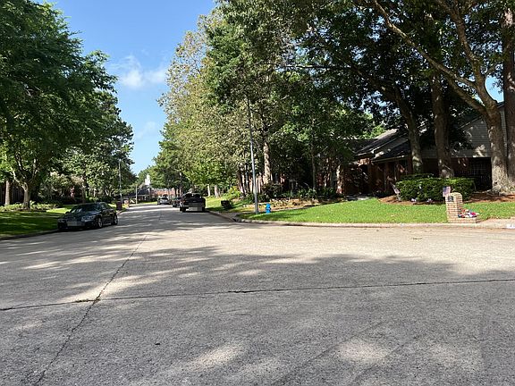 5th image of 3414 Park Springs Ln