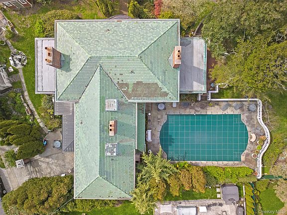 3rd image of 127 Beverly Road