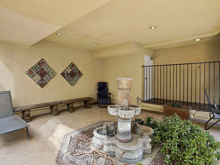 Willis Apartments — Photo 47