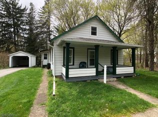 177 Main St, Hampton, NJ 08827