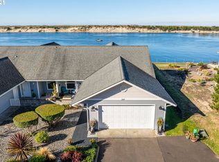 3315 Rhododendron Dr, Florence, OR 97439